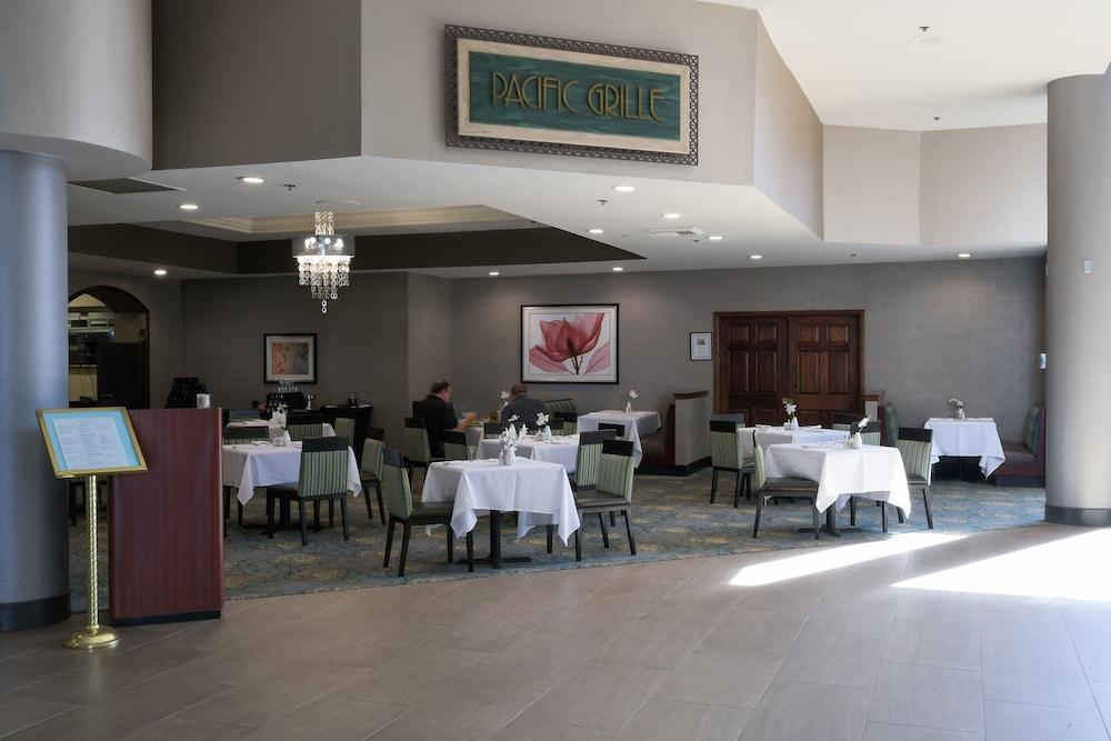 Delta Hotels By Marriott Ontario Airport Bagian luar foto