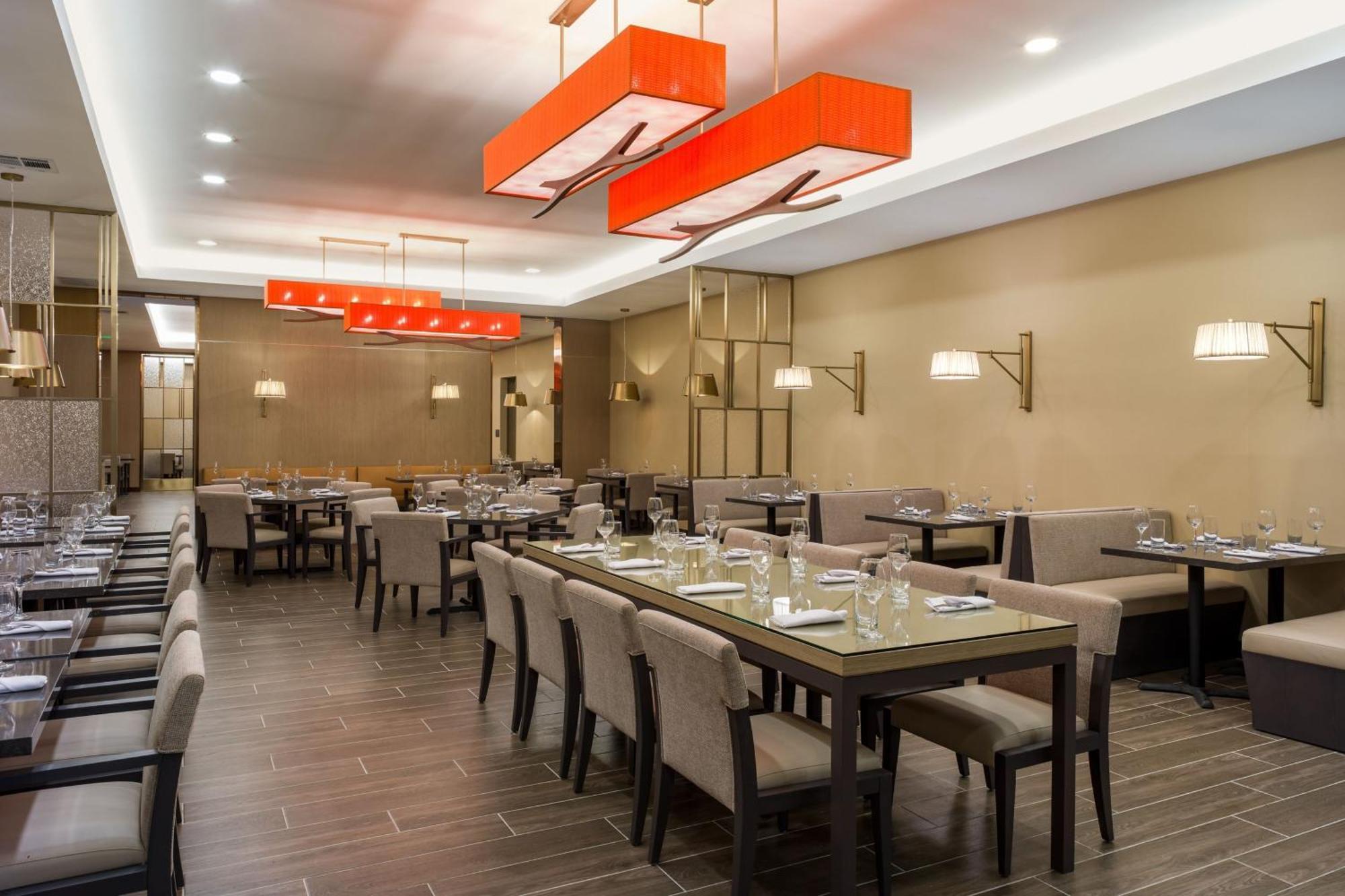 Delta Hotels By Marriott Ontario Airport Bagian luar foto