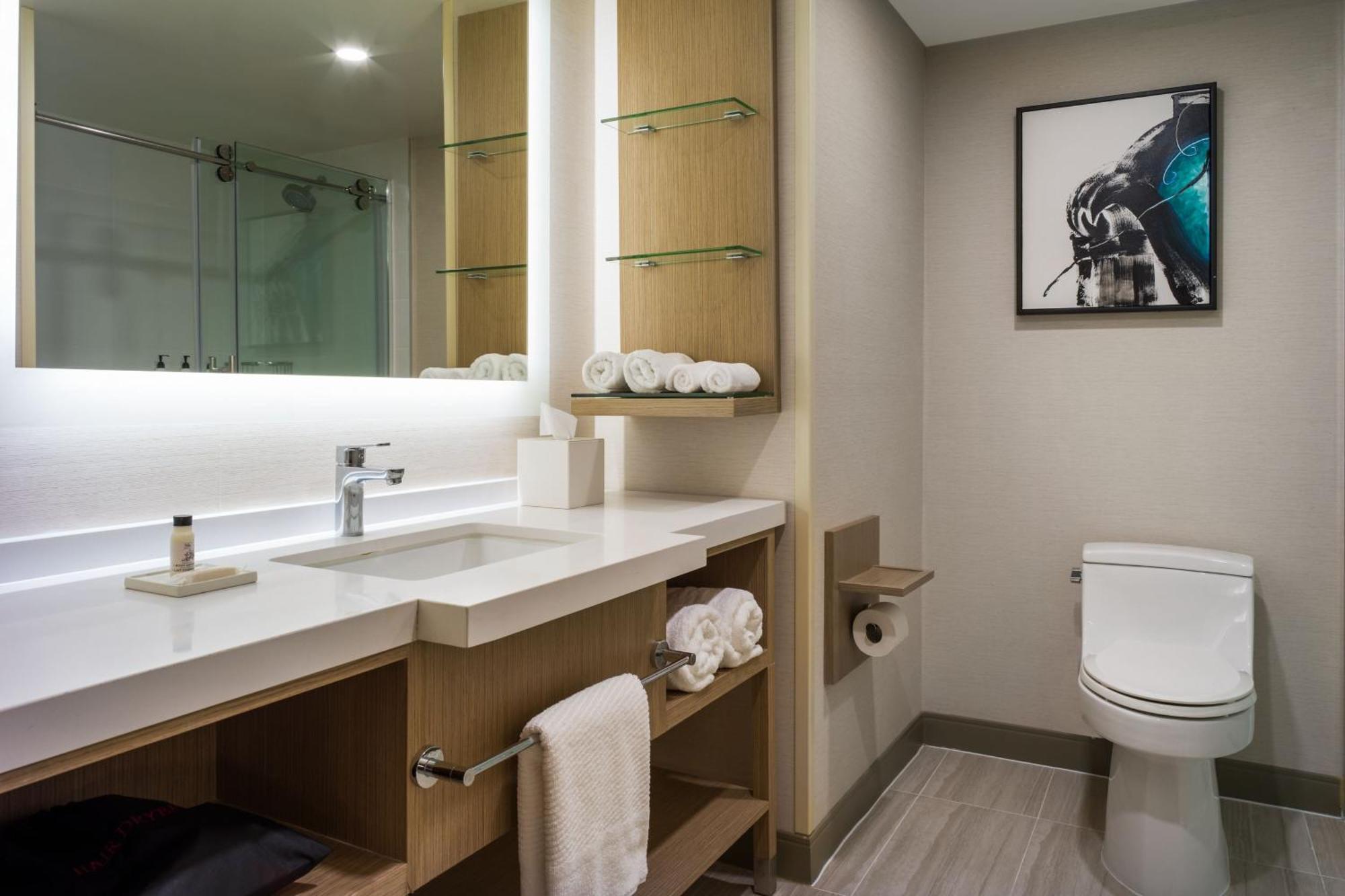 Delta Hotels By Marriott Ontario Airport Bagian luar foto