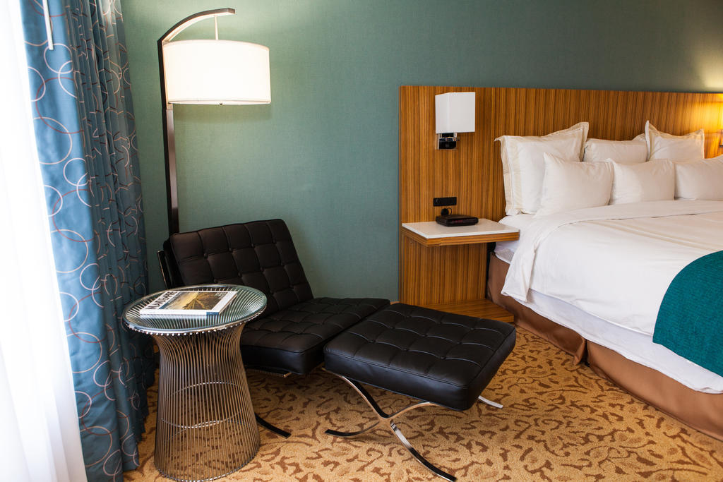 Delta Hotels By Marriott Ontario Airport Ruang foto