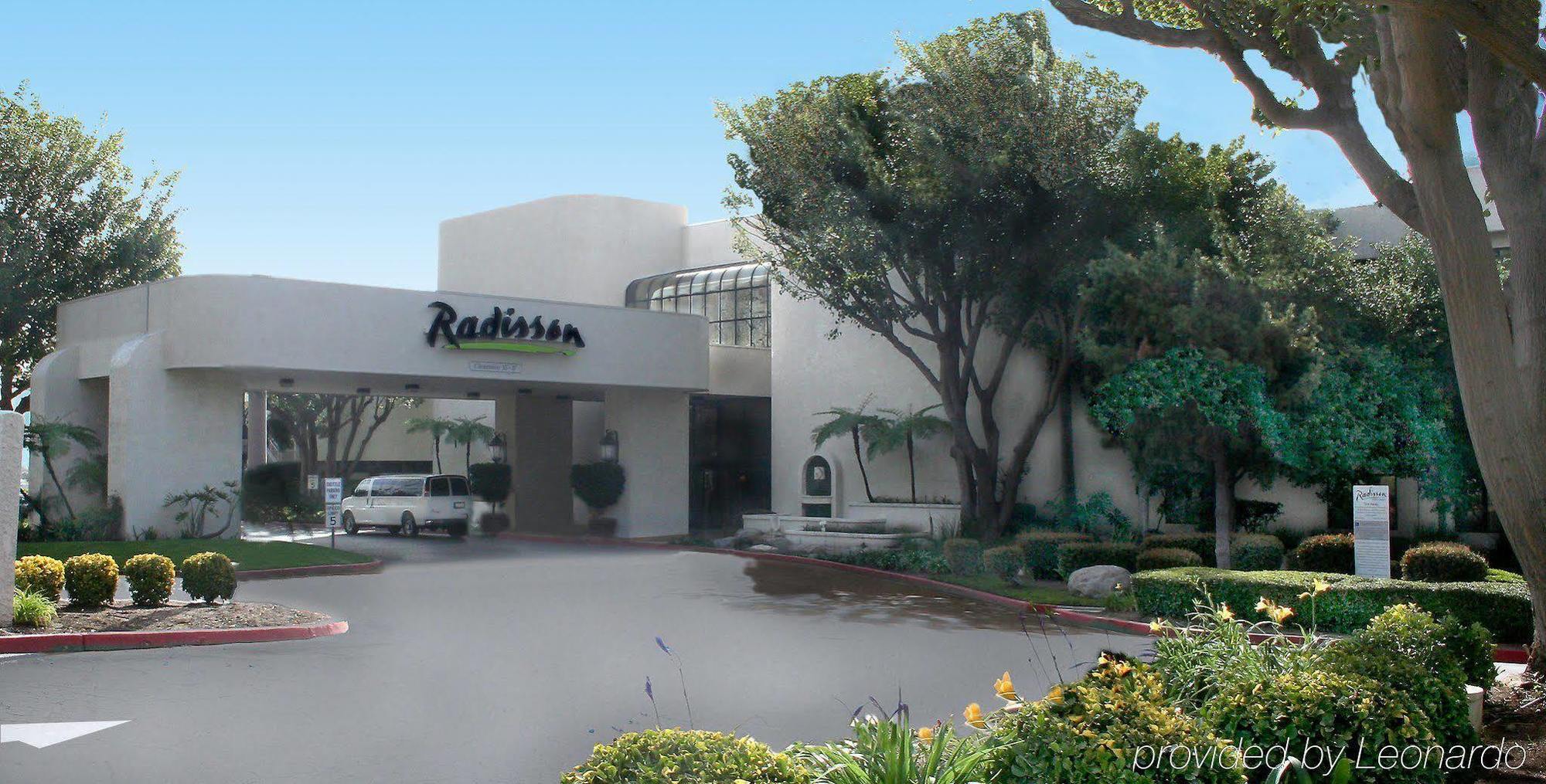 Delta Hotels By Marriott Ontario Airport Bagian luar foto