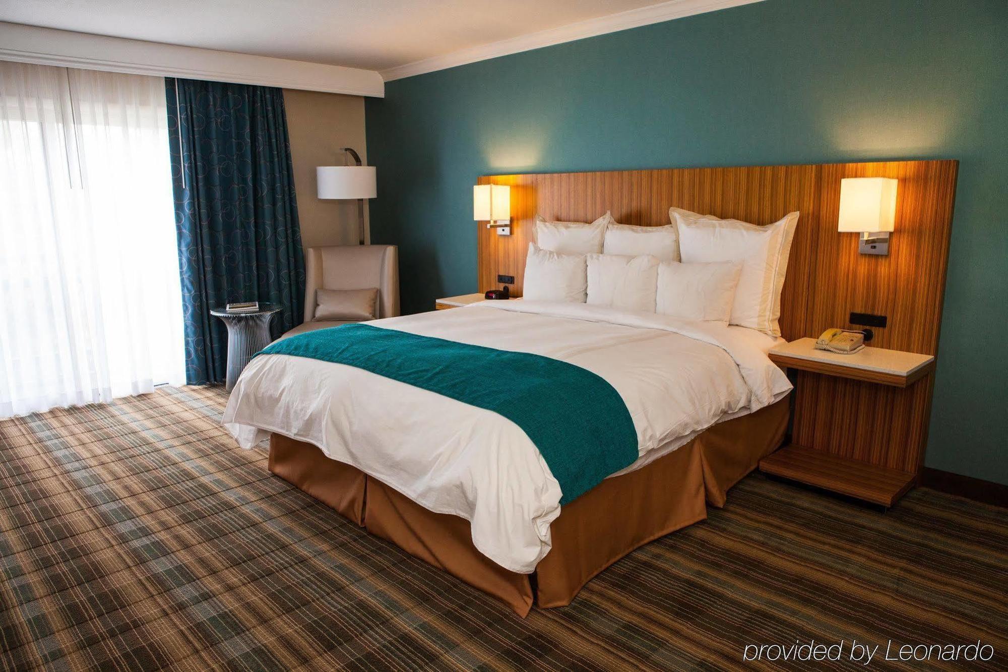 Delta Hotels By Marriott Ontario Airport Ruang foto